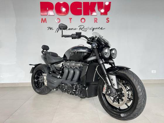 TRIUMPH ROCKET III GT 